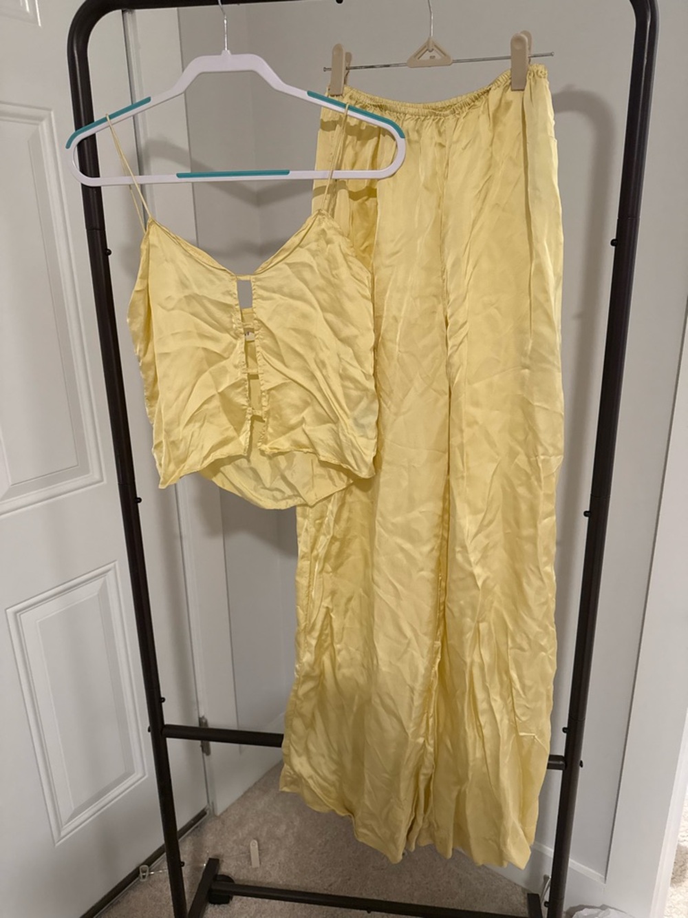 SWF Mellow Yellow Satin Set - Picture 3 of 5